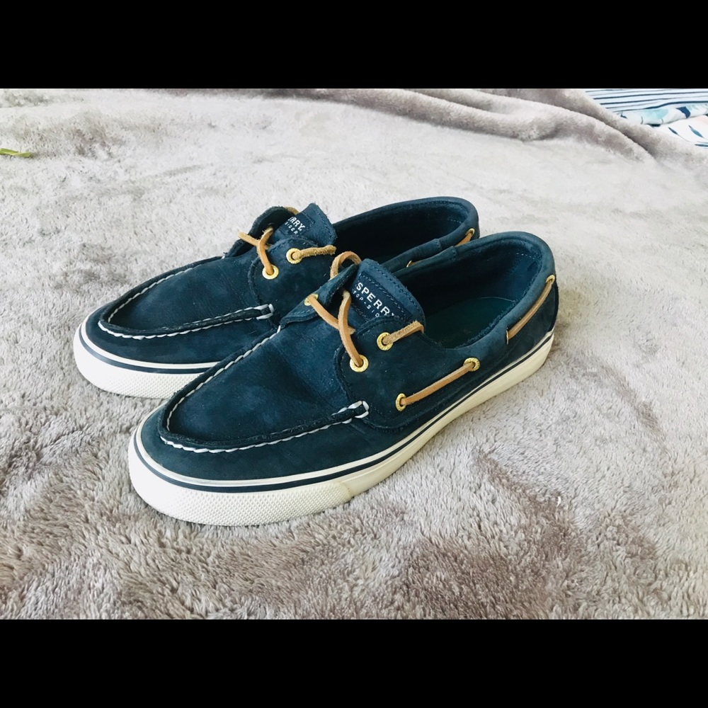 Navy blue Sperry shoes (sperrys)